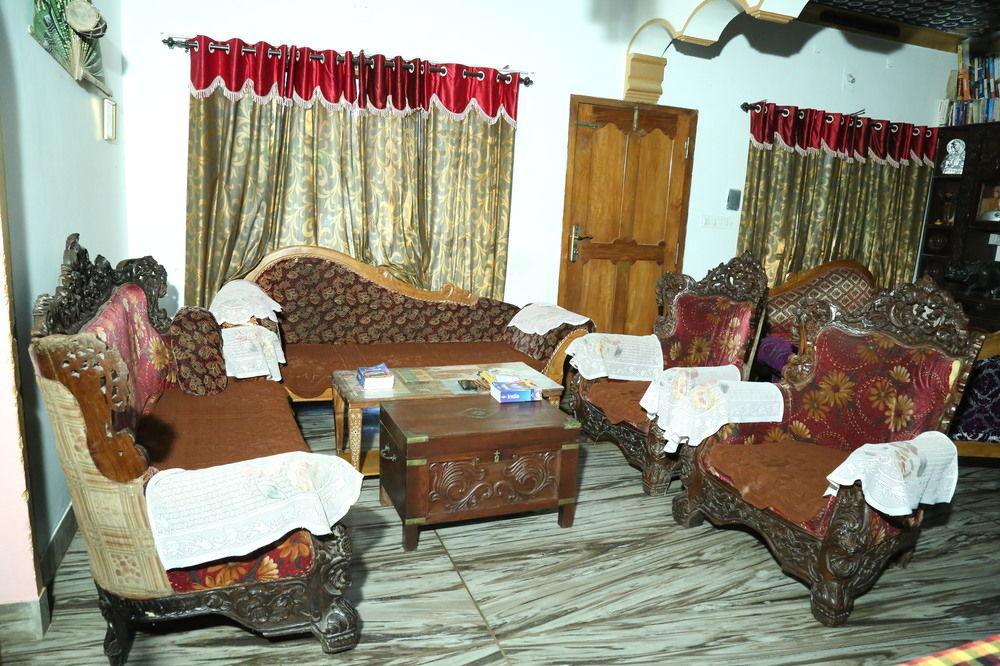 Dream Catcher Home Stay Kochi Exterior foto
