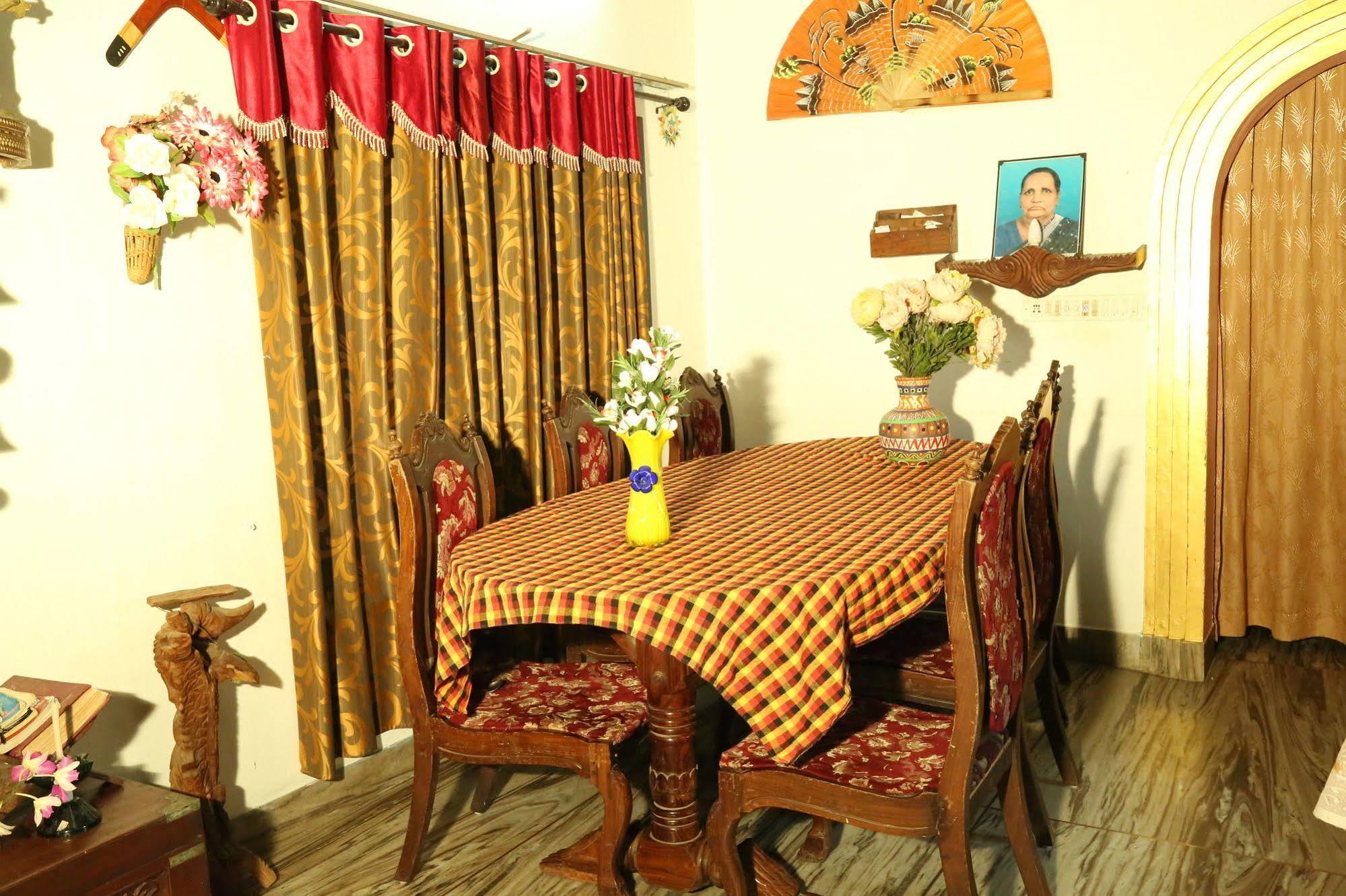 Dream Catcher Home Stay Kochi Exterior foto